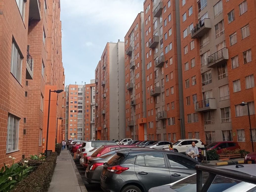 Apartamento de 3 alcobas en venta en Parque Central Tintal I Y Ii, Bogotá, 54 m² · foto 5 de 17