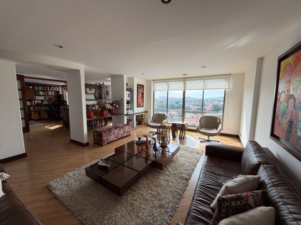 Apartamento de 3 alcobas en venta en Cr. El Bosque, Bogotá, 182 m² · foto 4 de 20
