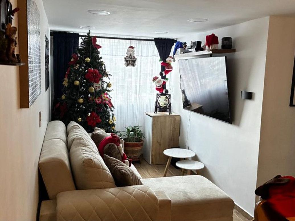 Apartamento de 3 alcobas en venta en Ub. San Luis, Bogotá, 40 m² · foto 6 de 16