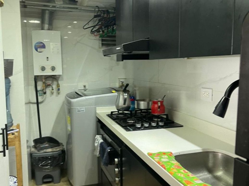 Apartamento de 3 alcobas en venta en Ub. San Luis, Bogotá, 40 m² · foto 4 de 16