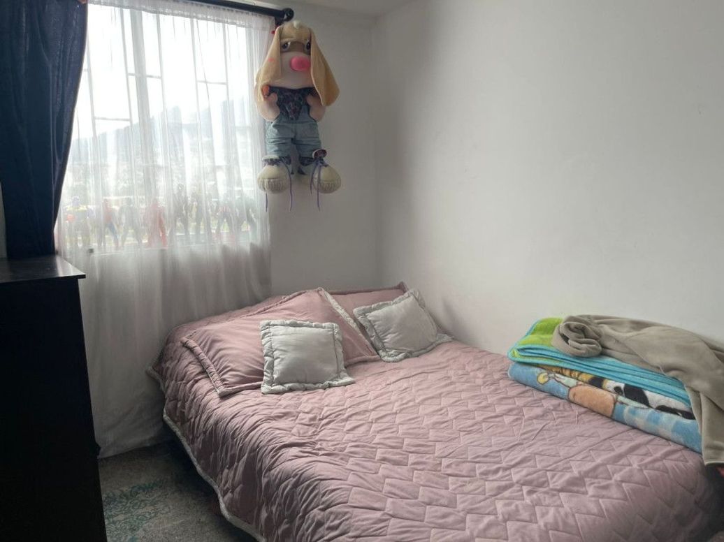 Apartamento de 3 alcobas en venta en Ub. San Luis, Bogotá, 40 m² · foto 11 de 16
