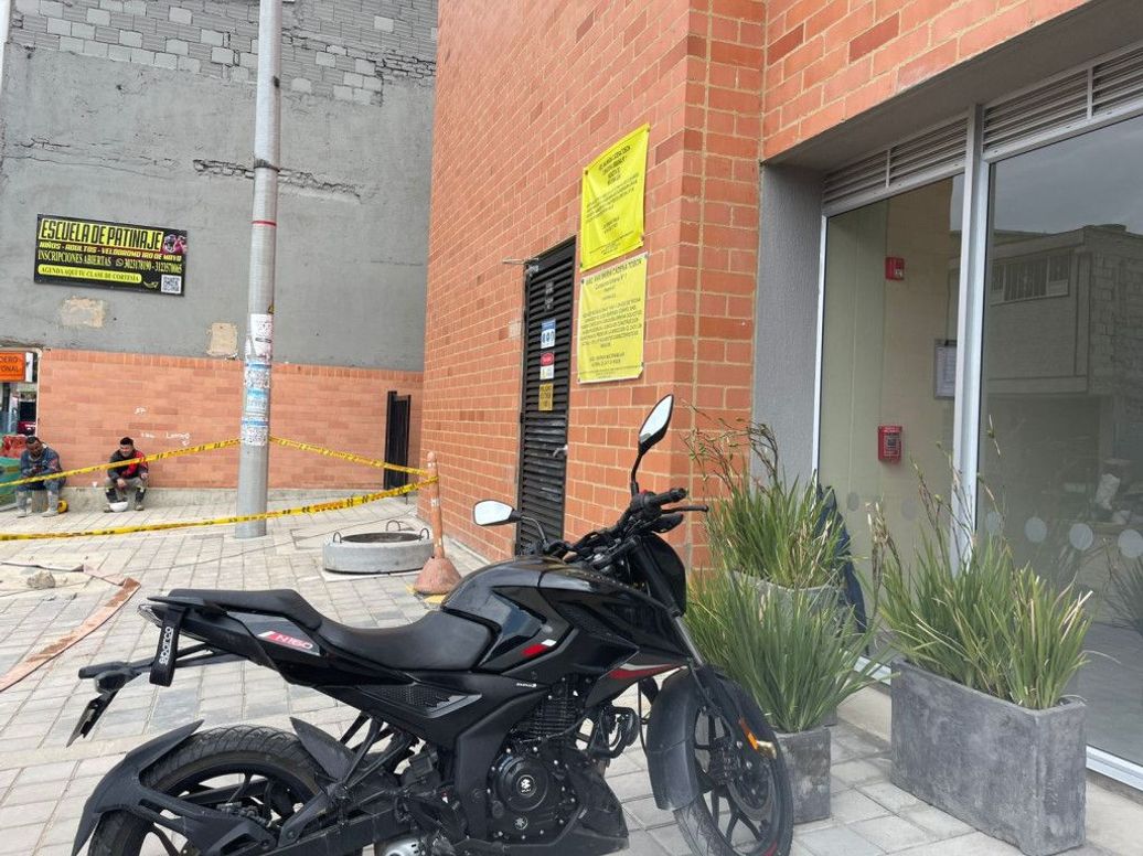 Apartamento de 3 alcobas en venta en Ub. San Luis, Bogotá, 40 m² · foto 14 de 16