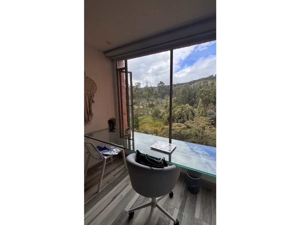 Apartamento de 3 alcobas en venta en Ub. Bosques De Medina, Bogotá, 286 m² · foto 4 de 9