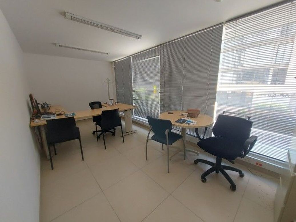 Casa de 15 alcobas en venta en Antiguo Country, Bogotá, 348 m² · foto 7 de 20