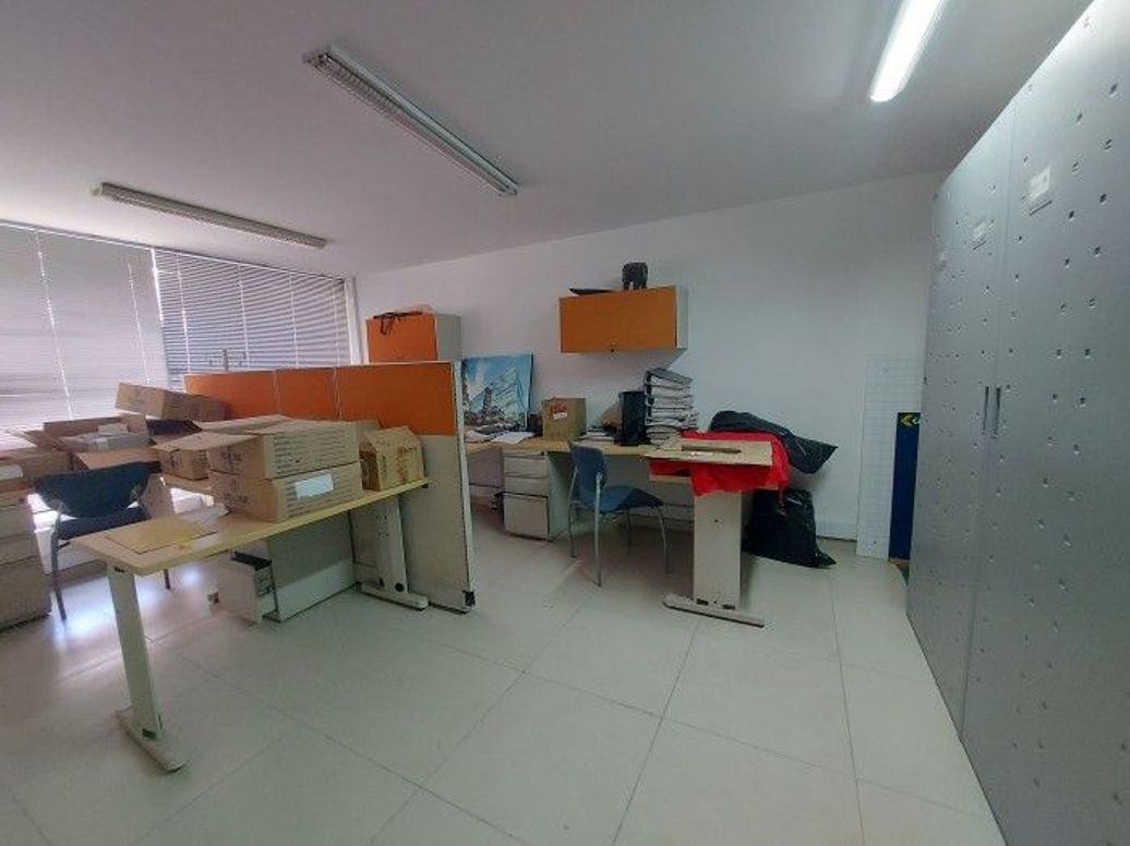 Casa de 15 alcobas en venta en Antiguo Country, Bogotá, 348 m² · foto 9 de 20