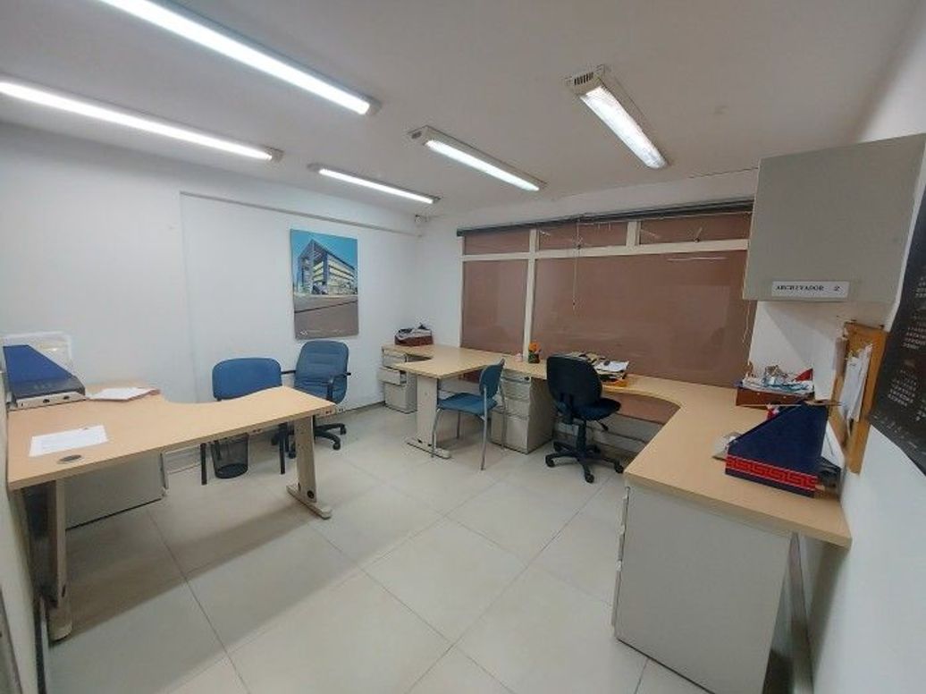 Casa de 15 alcobas en venta en Antiguo Country, Bogotá, 348 m² · foto 13 de 20