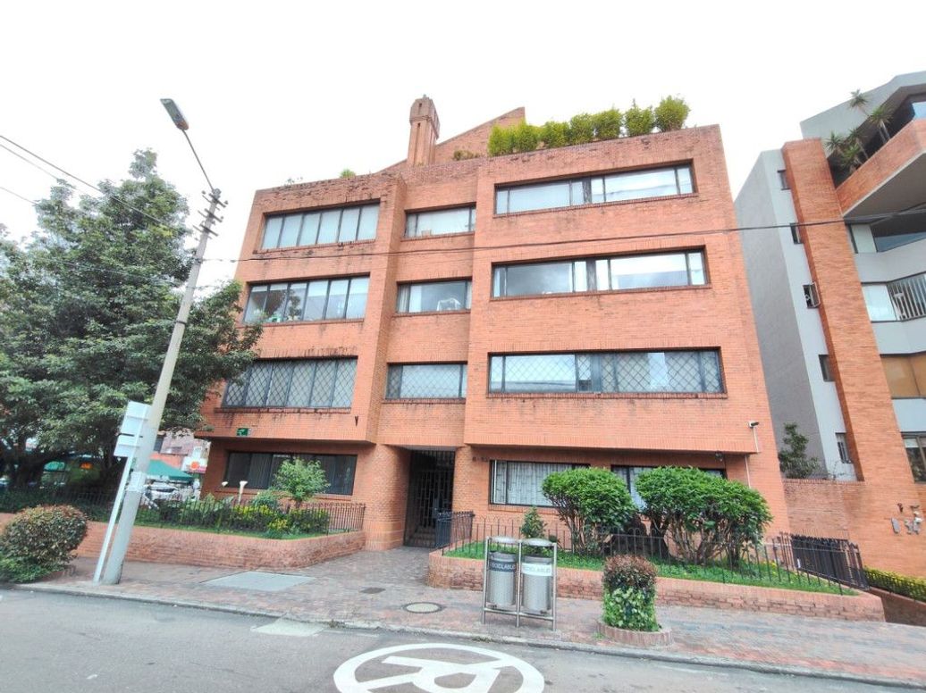 Apartaestudio en arriendo en Quinta Camacho, Bogotá, 48 m² · foto 2 de 12