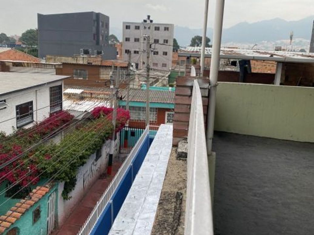 Casa de 4 alcobas en venta en Quiroga Central, Bogotá, 264 m² · foto 9 de 17