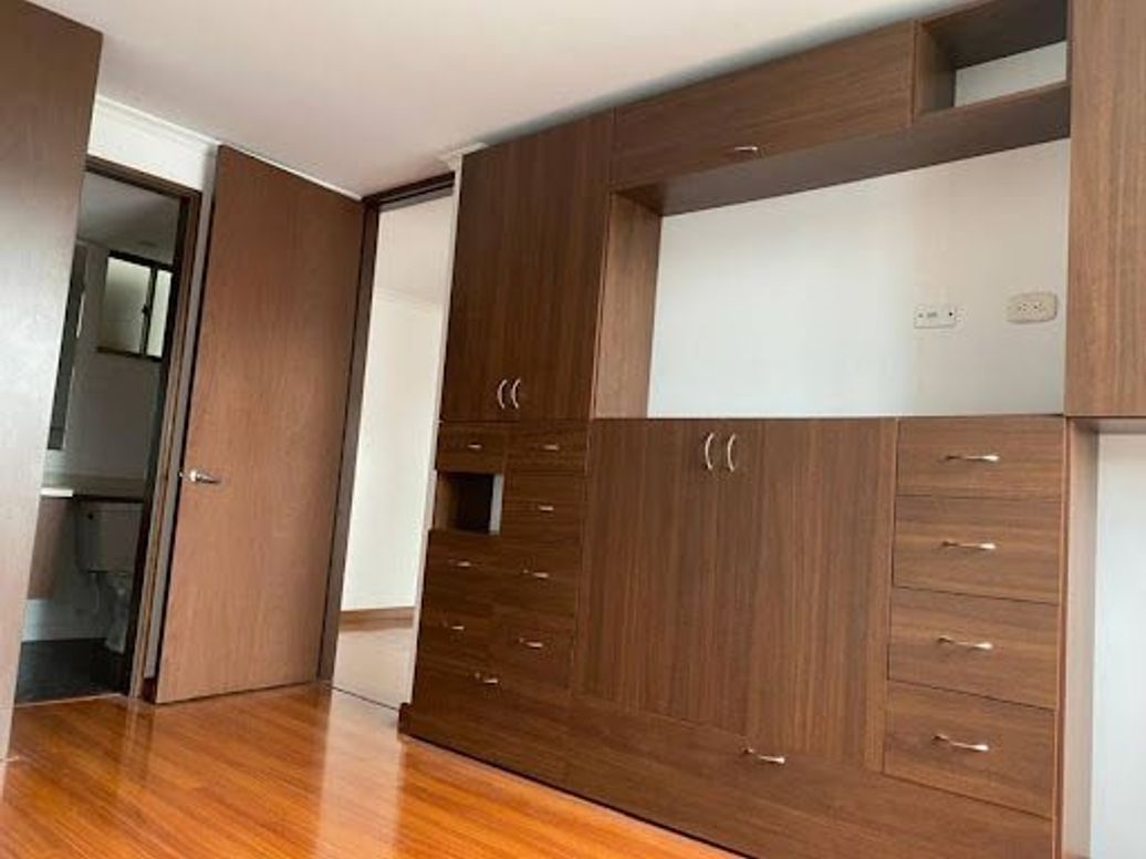 Apartamento de 2 alcobas en venta en Cedritos, Bogotá, 61 m² · foto 6 de 13