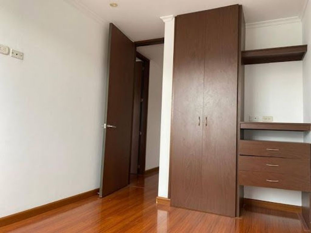 Apartamento de 2 alcobas en venta en Cedritos, Bogotá, 61 m² · foto 12 de 13