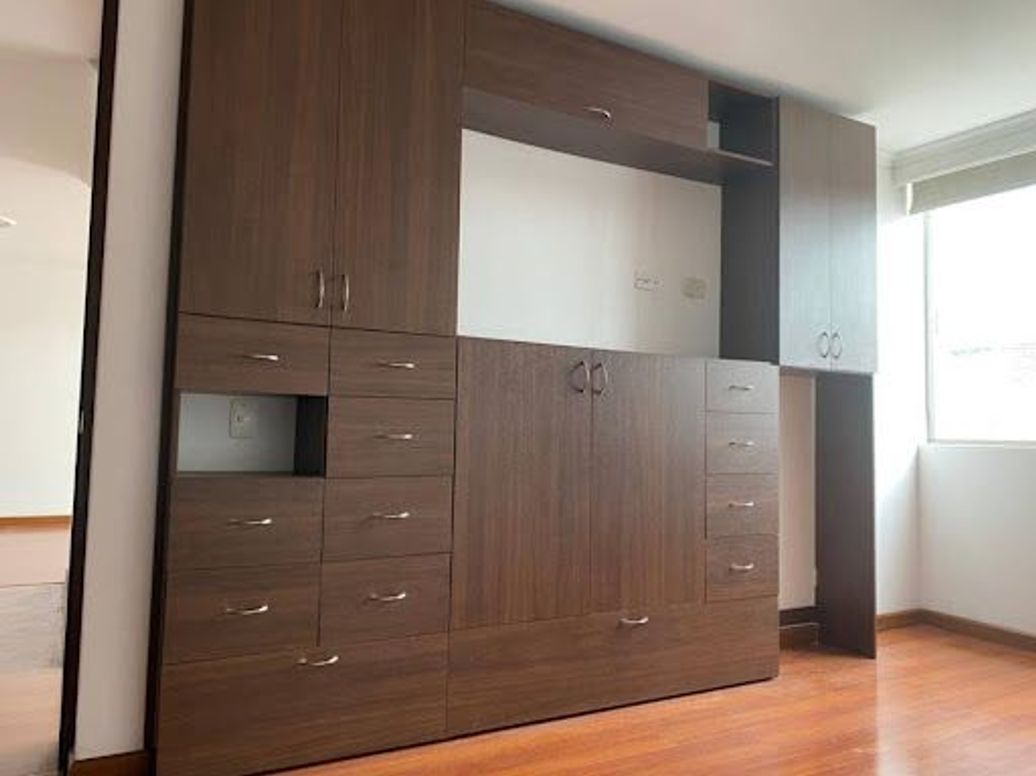 Apartamento de 2 alcobas en venta en Cedritos, Bogotá, 61 m² · foto 3 de 13