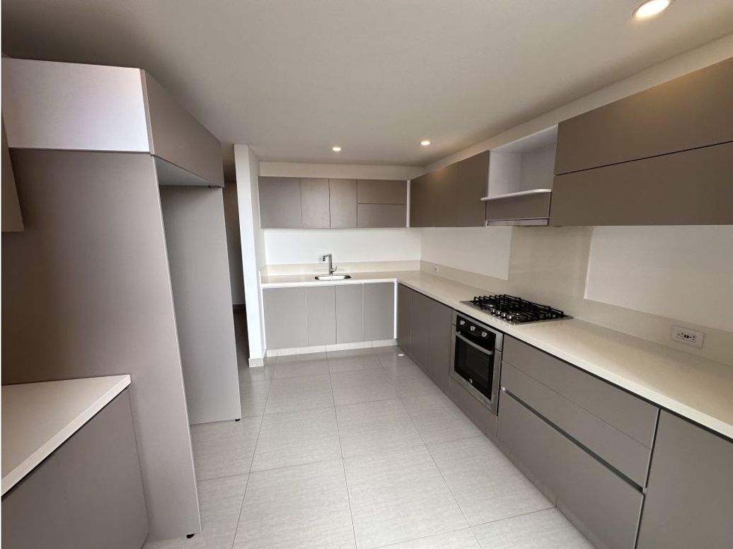 Apartamento de 3 alcobas en venta en Chapinero, Bogotá, 165 m² · foto 5 de 20