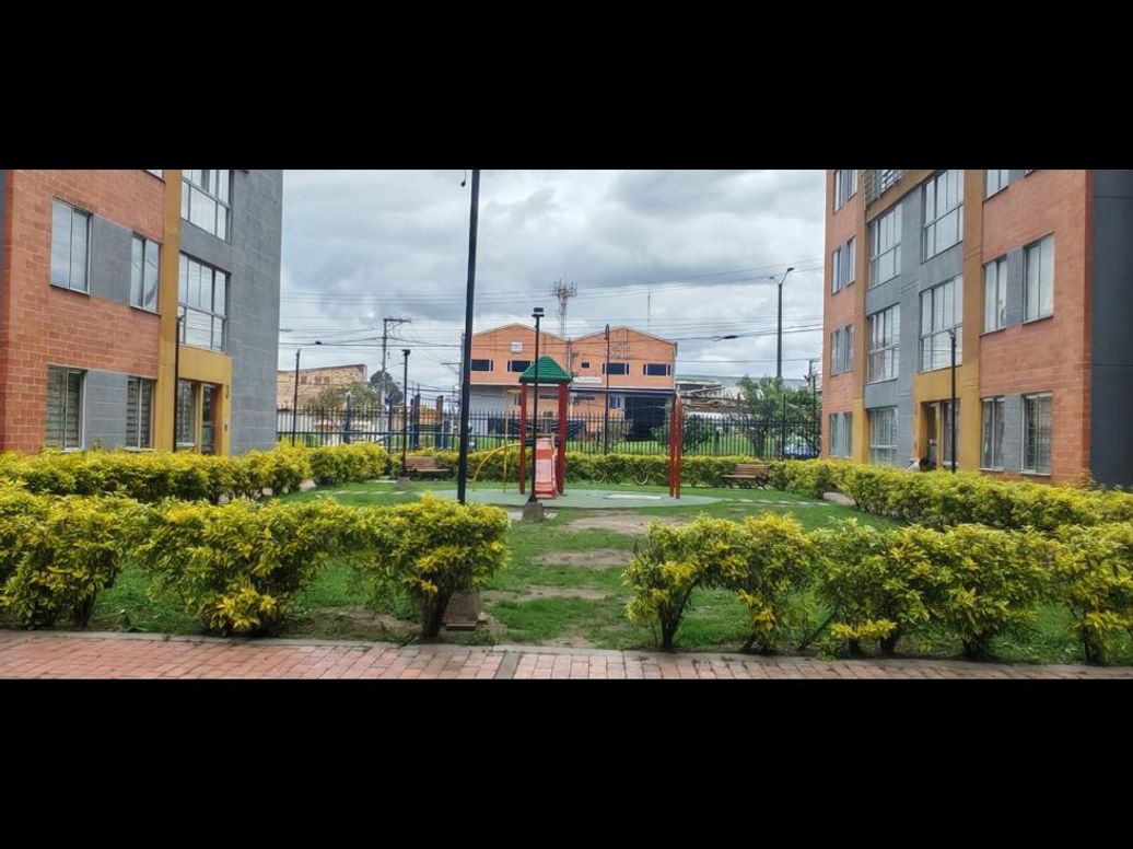 Apartamento de 2 alcobas en venta en Campo Alegre, Bogotá, 43 m² · foto 16 de 17