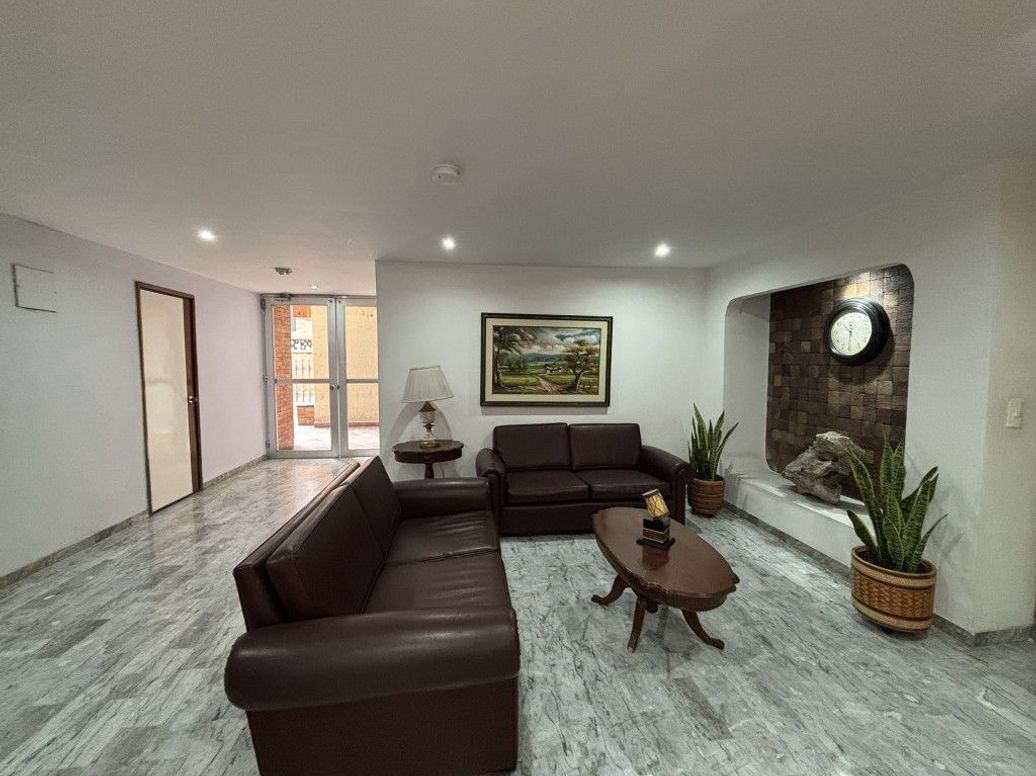 Apartamento de 3 alcobas en venta en Santa Barbara Central, Bogotá, 156 m² · foto 19 de 19