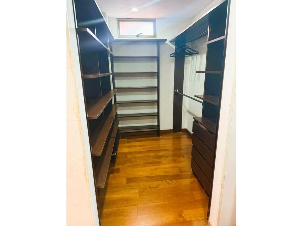 Apartamento de 5 alcobas en venta en La Esperanza Norte, Bogotá, 192 m² · foto 18 de 20