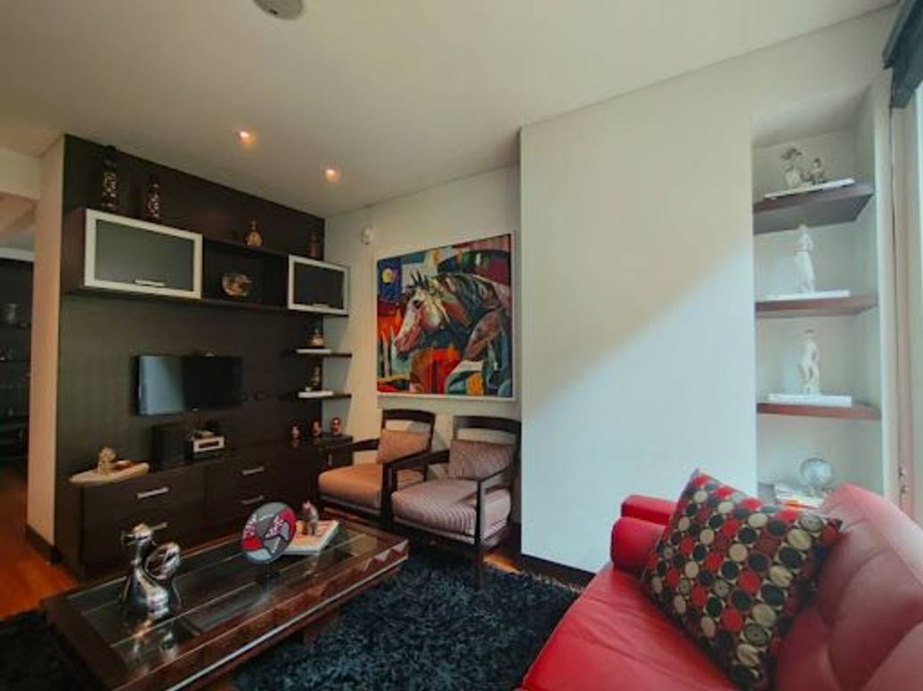 Apartamento de 4 alcobas en venta en Los Rosales, Bogotá, 259 m² · foto 9 de 18