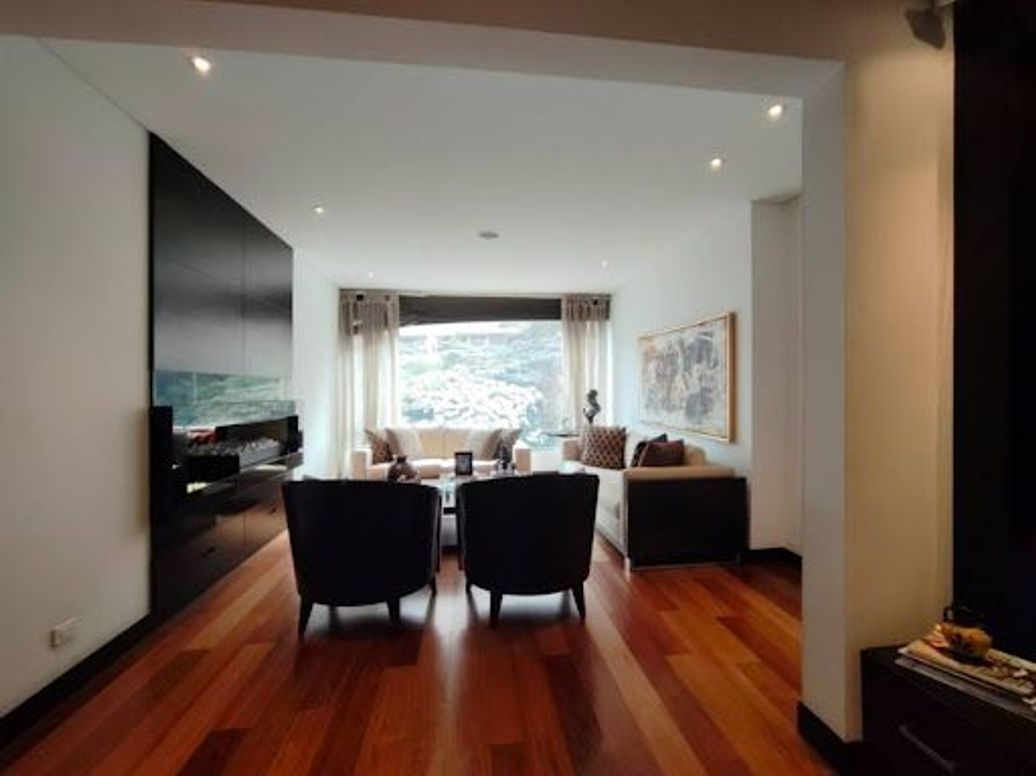 Apartamento de 4 alcobas en venta en Los Rosales, Bogotá, 259 m² · foto 8 de 18