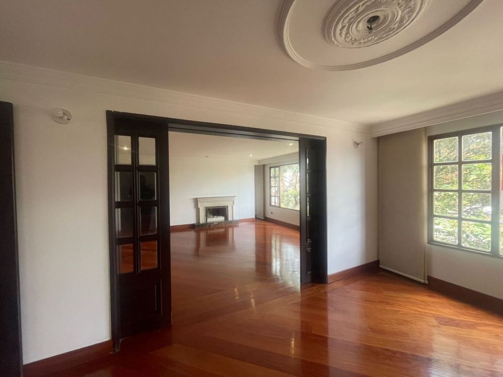 Apartamento de 4 alcobas en venta en Niza, Bogotá, 247 m² · foto 6 de 20