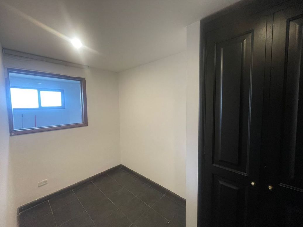 Apartamento de 4 alcobas en venta en Niza, Bogotá, 247 m² · foto 13 de 20