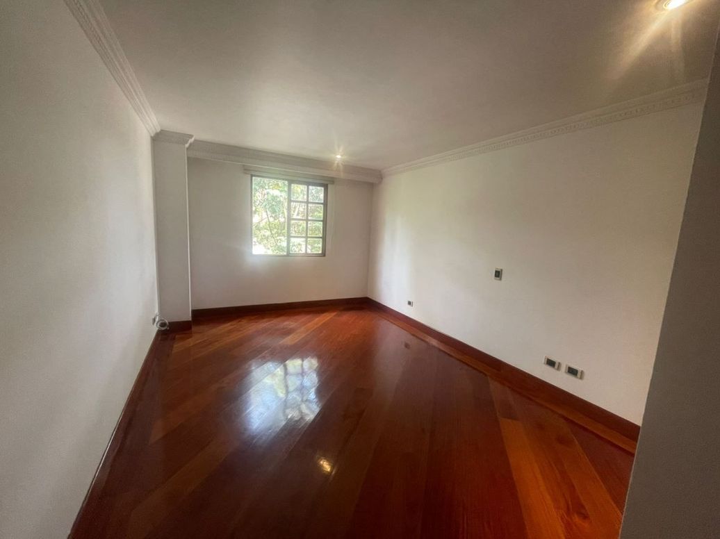 Apartamento de 4 alcobas en venta en Niza, Bogotá, 247 m² · foto 19 de 20