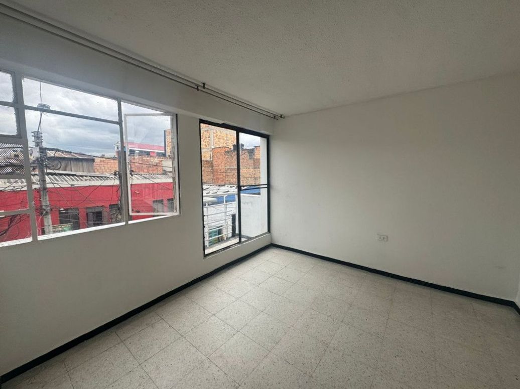 Apartamento de 2 alcobas en venta en El Progreso, Bogotá, 52 m² · foto 2 de 12