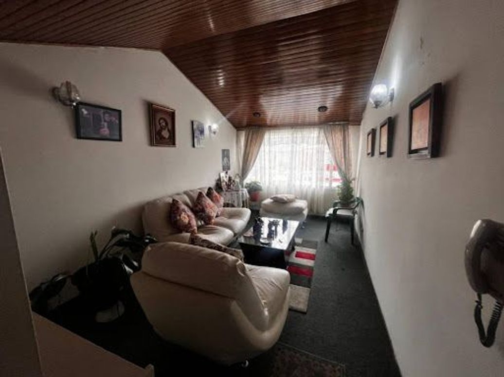 Casa de 4 alcobas en venta en La Guaca, Bogotá, 151 m² · foto 7 de 18