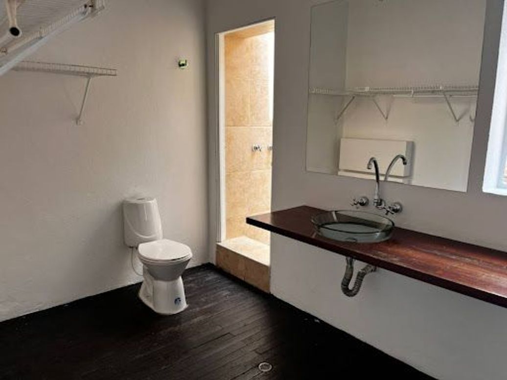 Casa de 4 alcobas en venta en Quinta Camacho, Bogotá, 270 m² · foto 8 de 15