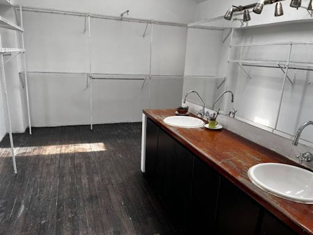 Casa de 4 alcobas en venta en Quinta Camacho, Bogotá, 270 m² · foto 9 de 15
