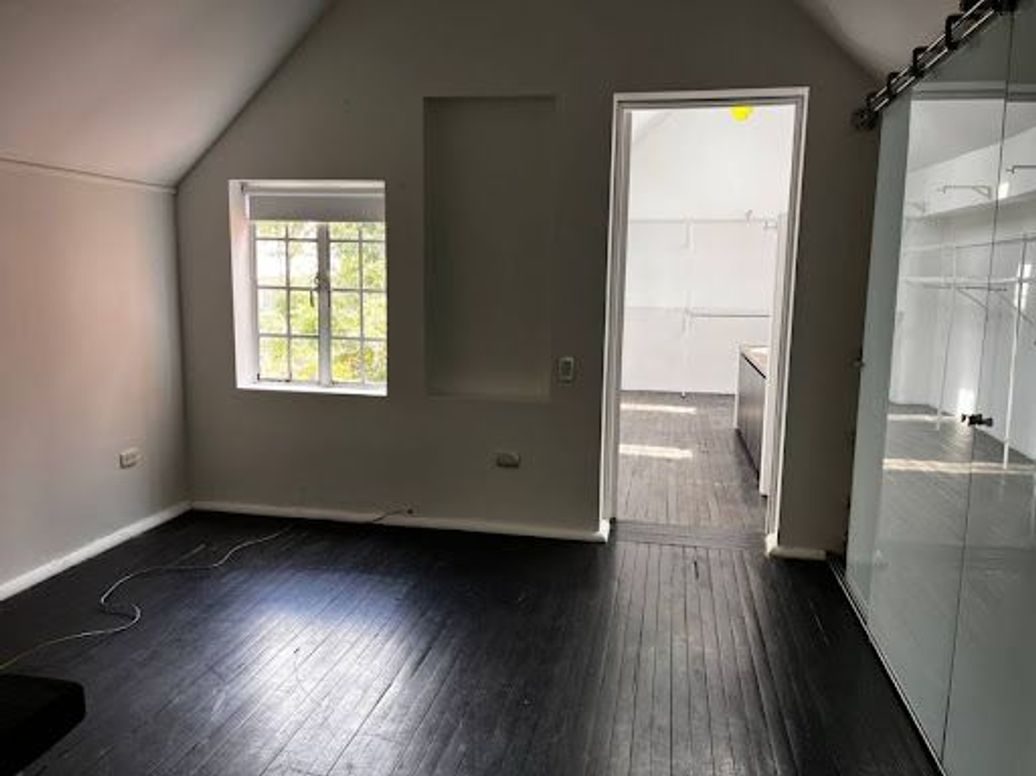 Casa de 4 alcobas en venta en Quinta Camacho, Bogotá, 270 m² · foto 4 de 15