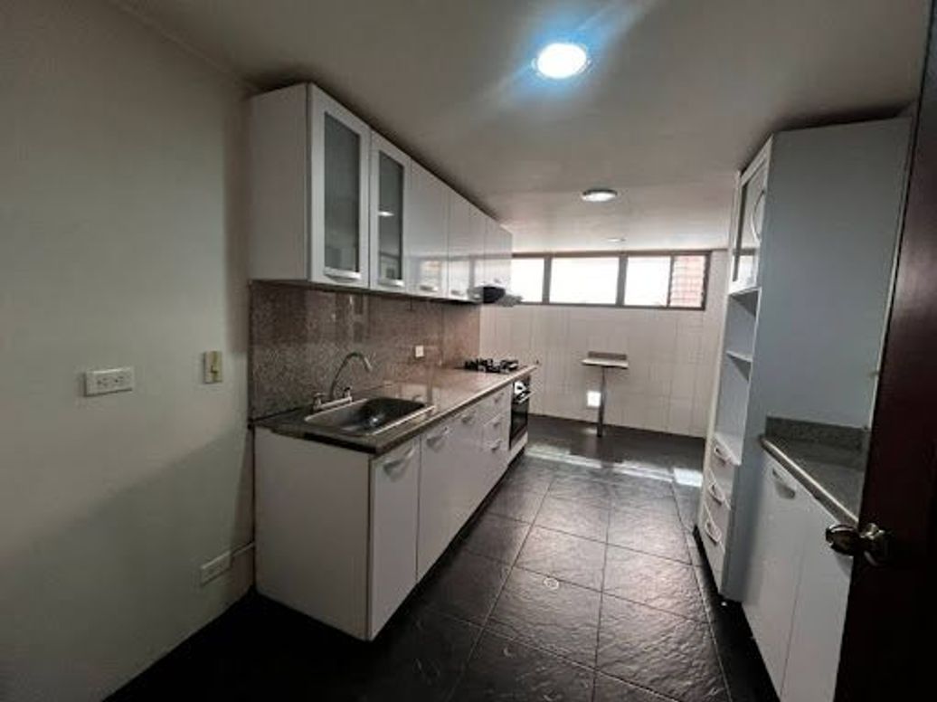 Apartamento de 4 alcobas en venta en Chicó Norte, Bogotá, 169 m² · foto 18 de 20