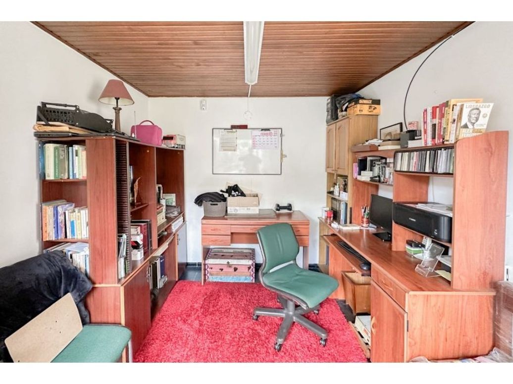 Casa de 3 alcobas en venta en La Esmeralda, Bogotá, 251 m² · foto 9 de 20