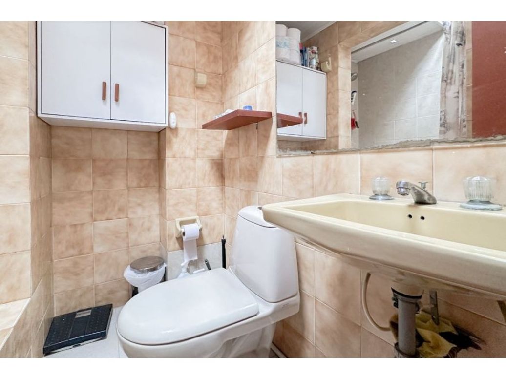 Casa de 3 alcobas en venta en La Esmeralda, Bogotá, 251 m² · foto 14 de 20