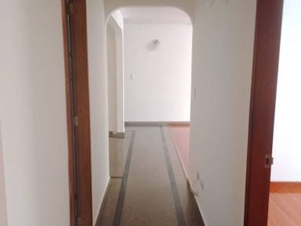 Apartamento de 3 alcobas en venta en Santa Barbara, Bogotá, 114 m² · foto 8 de 20