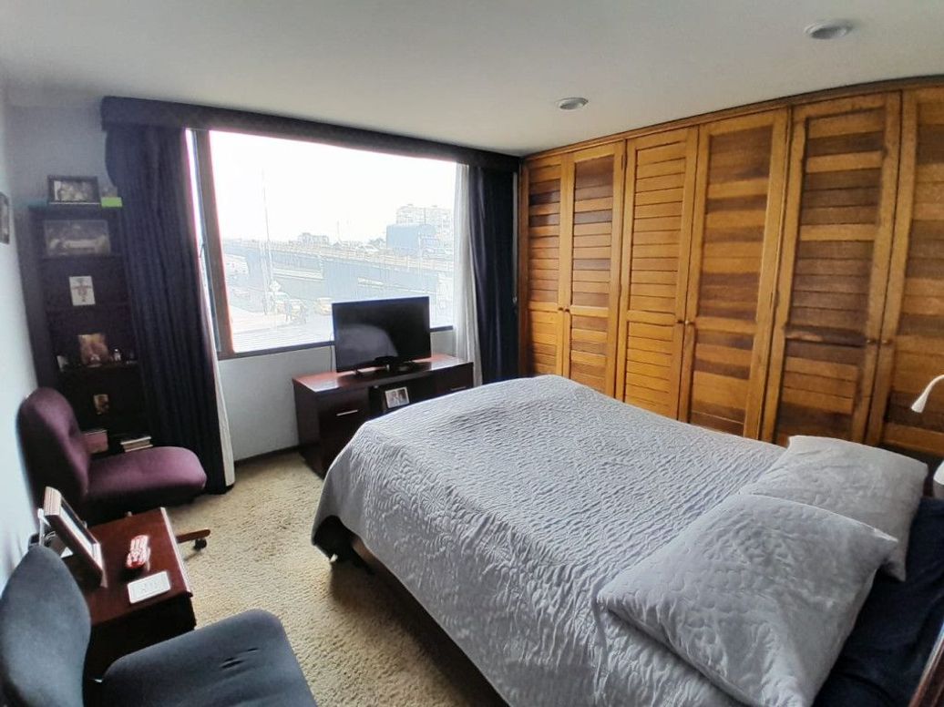 Apartamento de 3 alcobas en venta en Chico Norte Et. Iii, Bogotá, 145 m² · foto 3 de 19