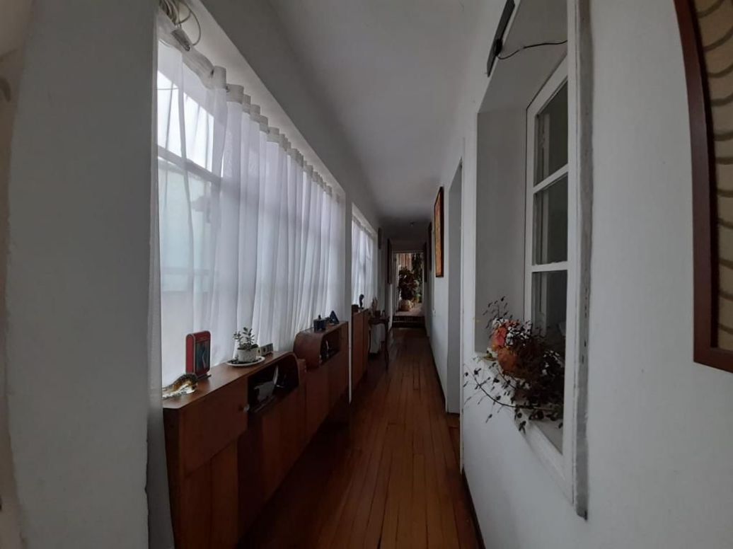 Casa de 8 alcobas en venta en Las Aguas, Bogotá, 320 m² · foto 12 de 20