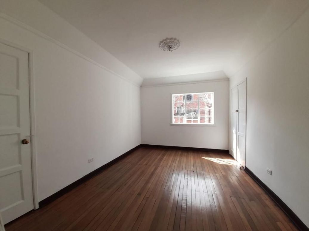 Casa de 4 alcobas en venta en Armenia, Bogotá, 351 m² · foto 7 de 20