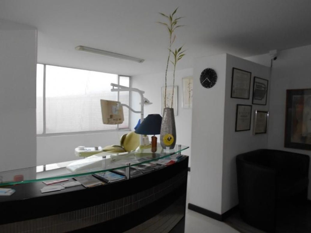Casa de 13 alcobas en venta en Lago Gaitan, Bogotá, 420 m² · foto 5 de 20