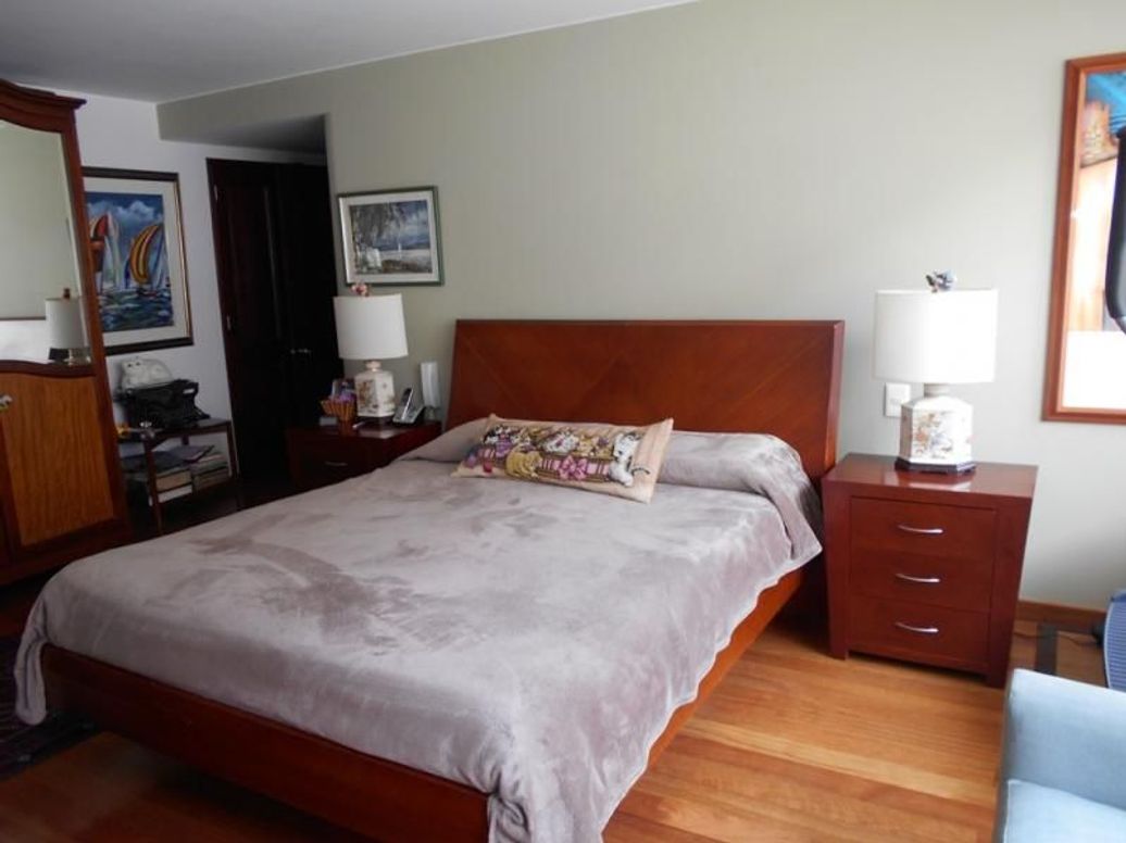 Apartamento de 3 alcobas en venta en Campo Alegre, Bogotá, 166 m² · foto 19 de 20