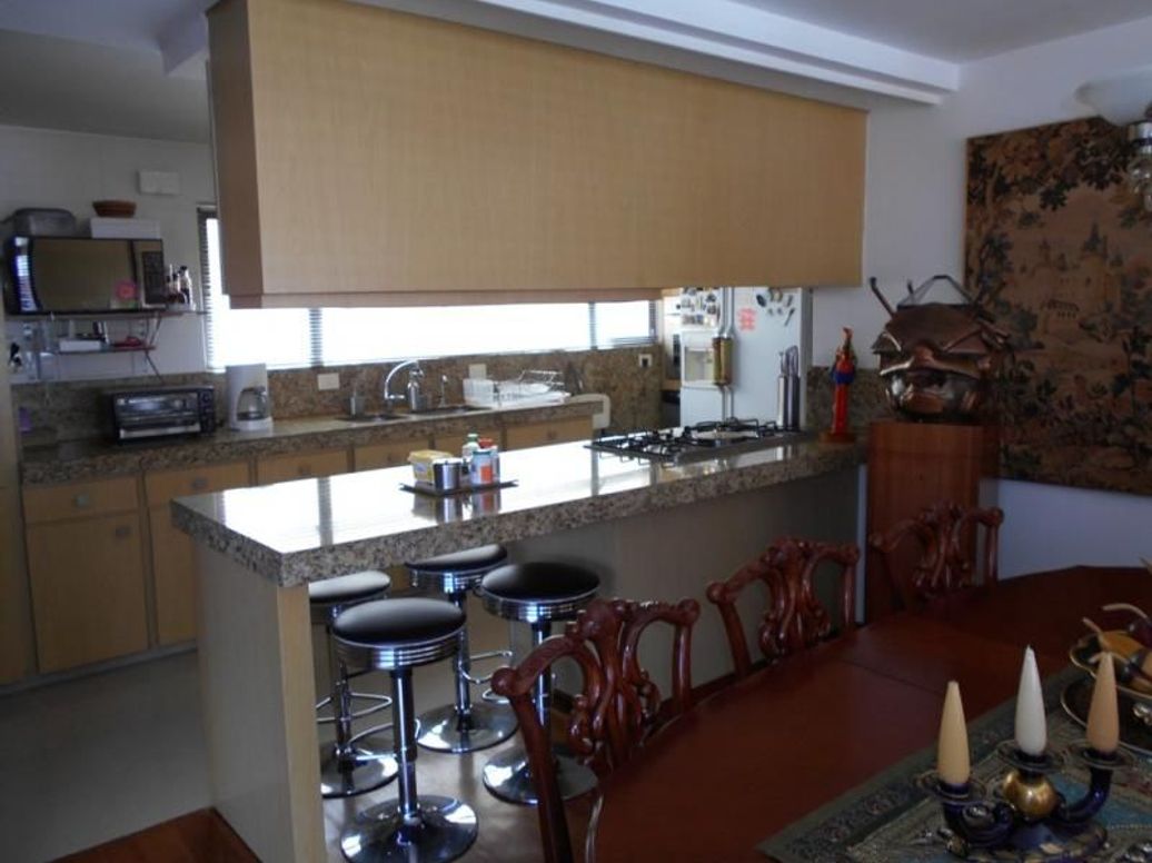 Apartamento de 3 alcobas en venta en Campo Alegre, Bogotá, 166 m² · foto 8 de 20