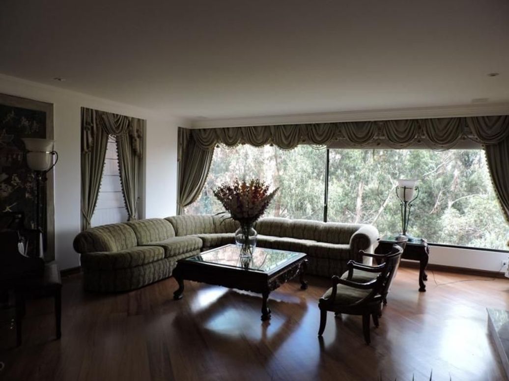 Apartamento de 4 alcobas en venta en Monte Arroyo, Bogotá, 372 m² · foto 2 de 20