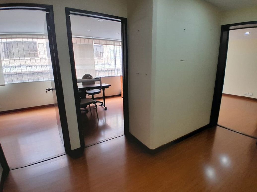 Apartamento de 3 alcobas en venta en Santa Ana Occidental, Bogotá, 109 m² · foto 14 de 19