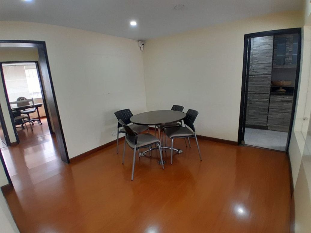 Apartamento de 3 alcobas en venta en Santa Ana Occidental, Bogotá, 109 m² · foto 17 de 19