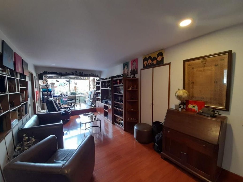 Apartamento de 3 alcobas en venta en Iberia, Bogotá, 236 m² · foto 6 de 20