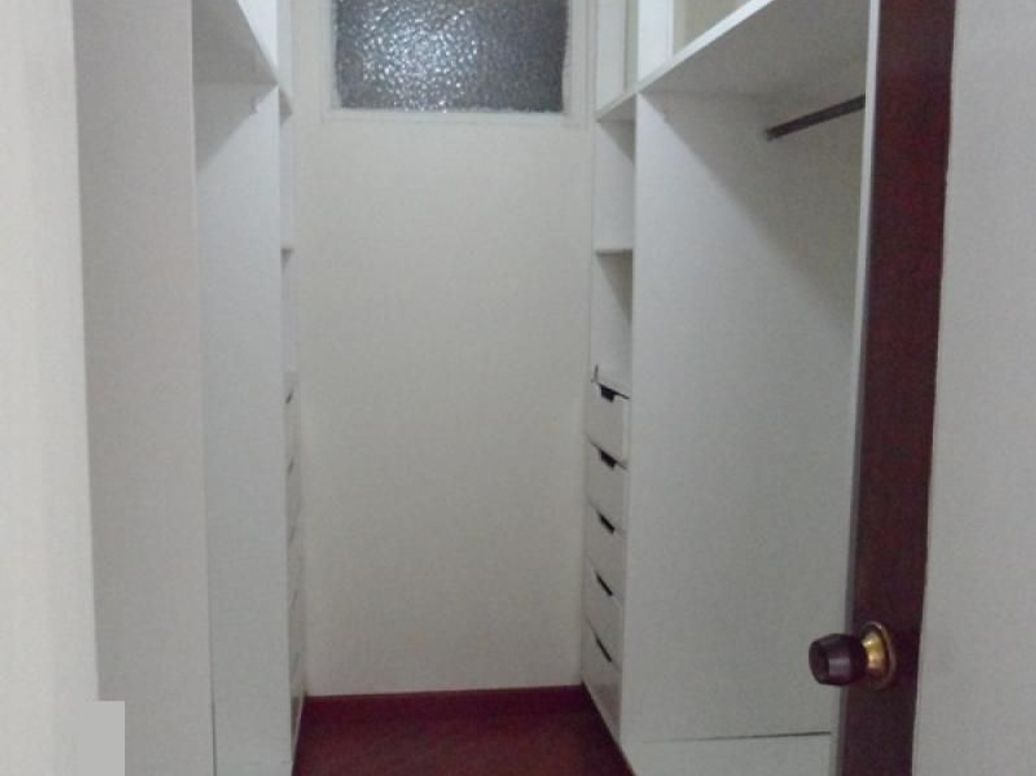 Apartamento de 4 alcobas en venta en San Patricio, Bogotá, 330 m² · foto 7 de 13
