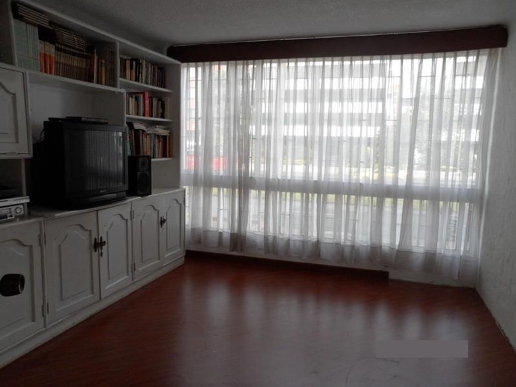 Apartamento de 4 alcobas en venta en San Patricio, Bogotá, 330 m² · foto 10 de 13