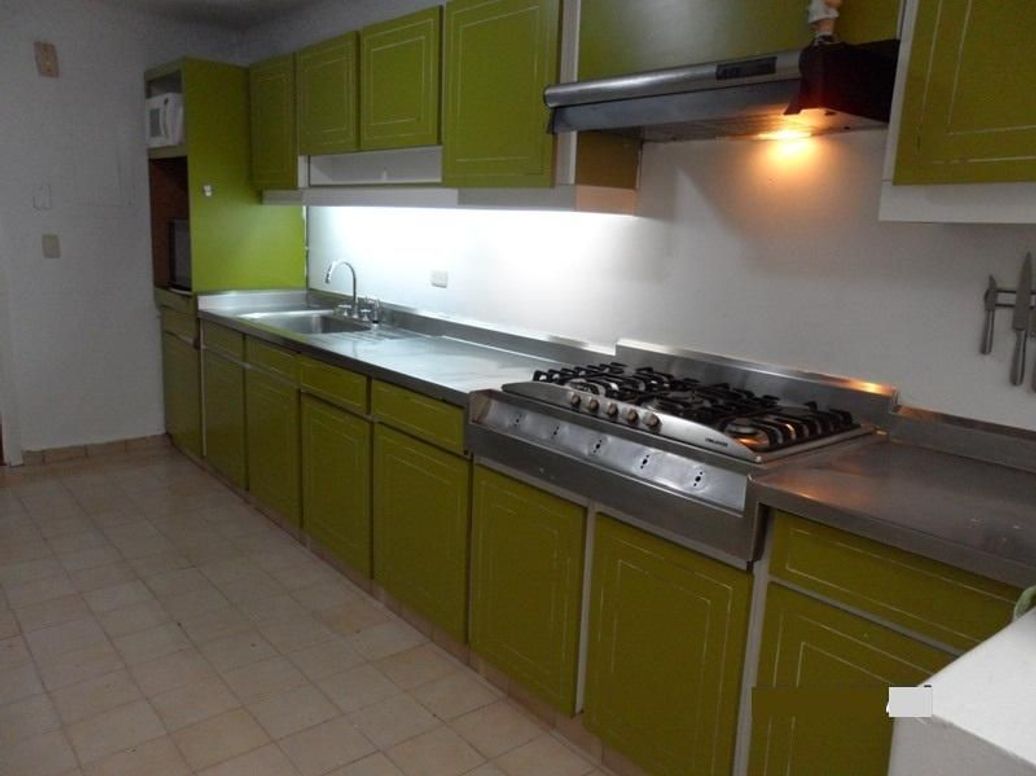 Apartamento de 4 alcobas en venta en San Patricio, Bogotá, 330 m² · foto 5 de 13