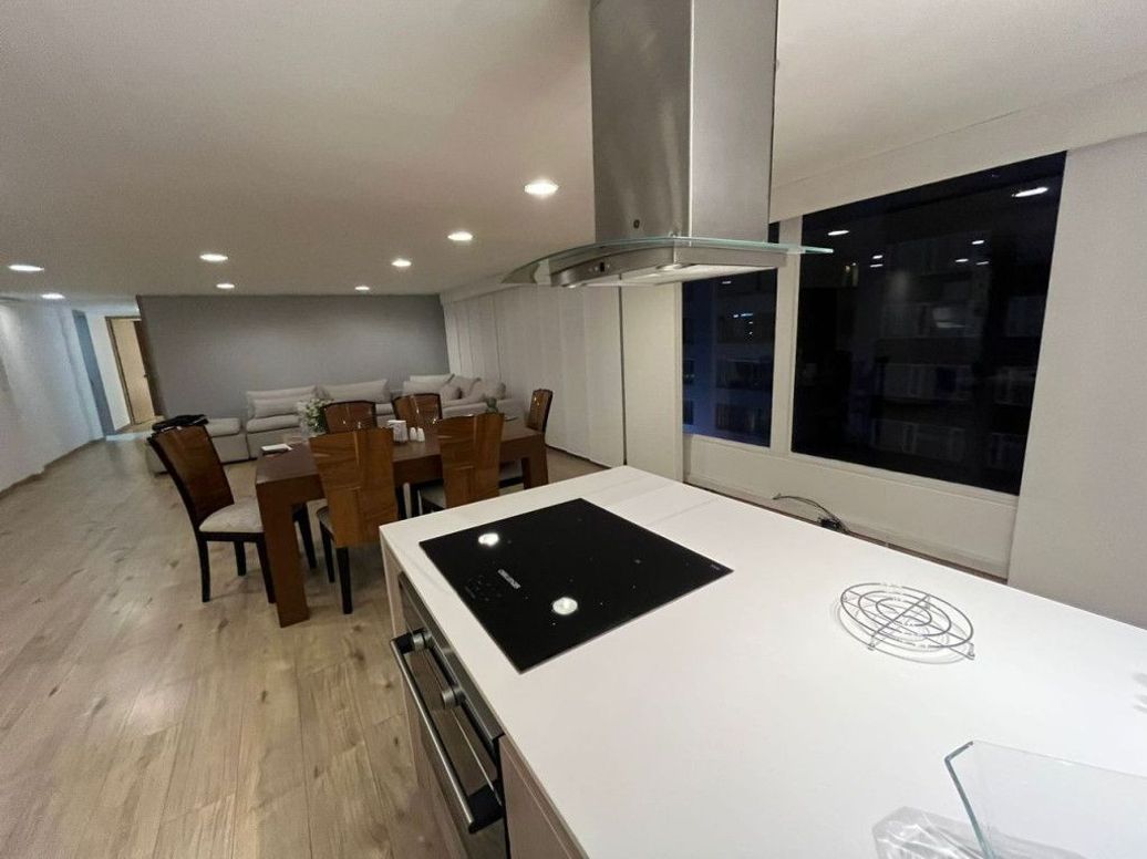 Apartamento de 3 alcobas en venta en Santa Bibiana, Bogotá, 132 m² · foto 7 de 15