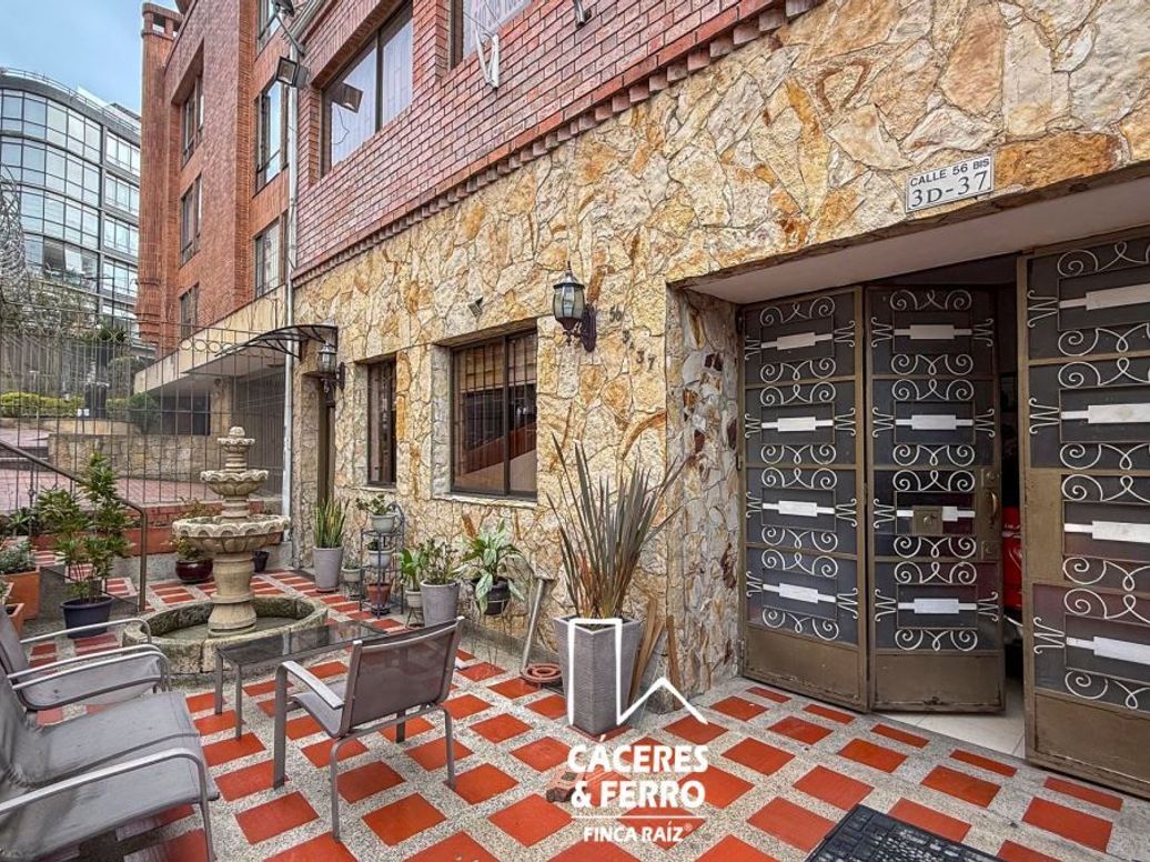 Casa de 4 alcobas en venta en Chapinero Alto, Bogotá, 225 m² · foto 2 de 14