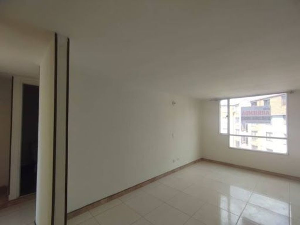 Apartamento de 3 alcobas en arriendo en Centenario, Bogotá, 50 m² · foto 8 de 20
