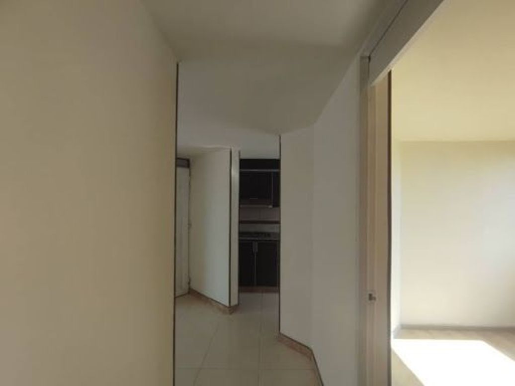 Apartamento de 3 alcobas en arriendo en Centenario, Bogotá, 50 m² · foto 9 de 20
